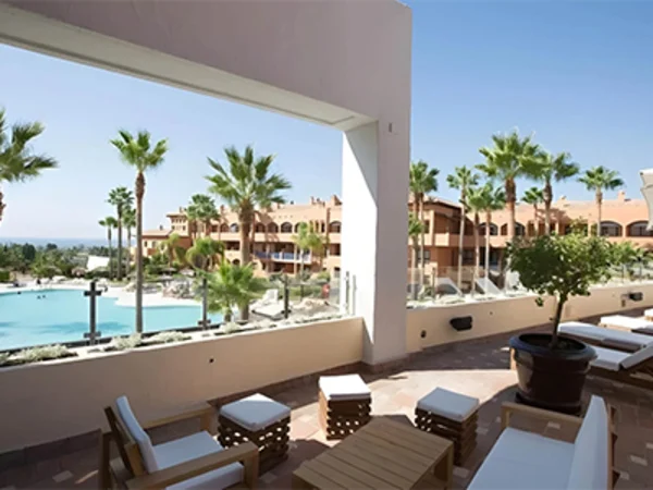 bakour-oh-nice-costa-del-sol-pool