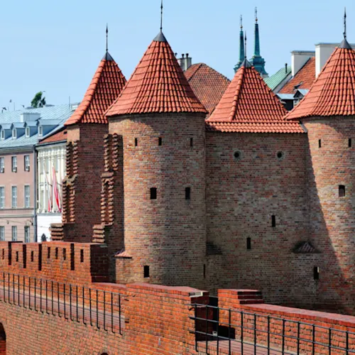 Barbican-Fortified-medieval-outpost-in-Warsaw-Poland-Summer-time