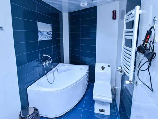 hotel-qefo-armenia-bathroom