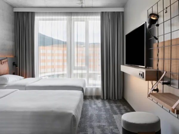 moxy-bergen-hotel-room
