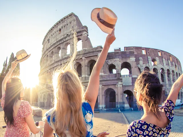 Rome-Colosseum-Italy-swiper-hero-gallery