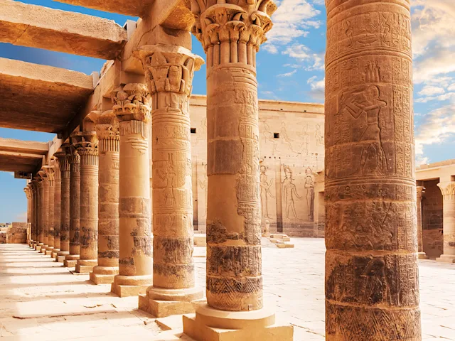 philae-temple-isis-temple-aswan-egypt-swiper-hero-gallery