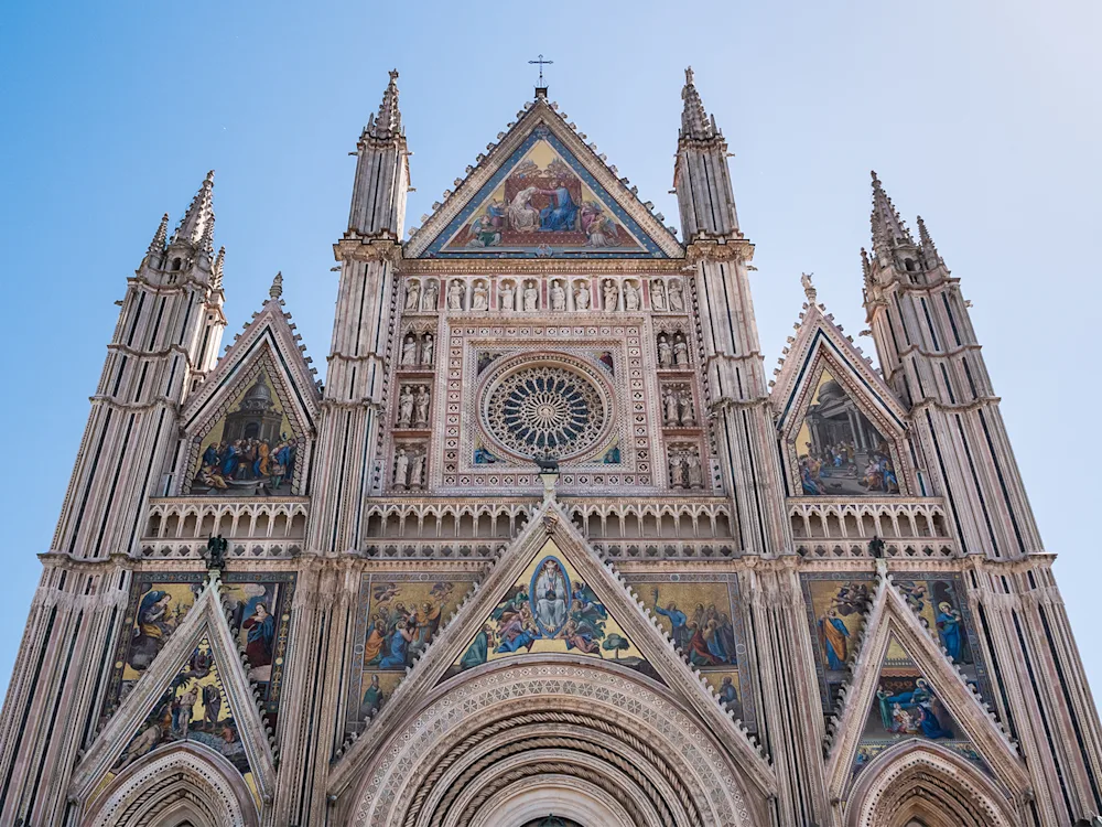 orvieto-cathedral-facade-swiper-hero-gallery