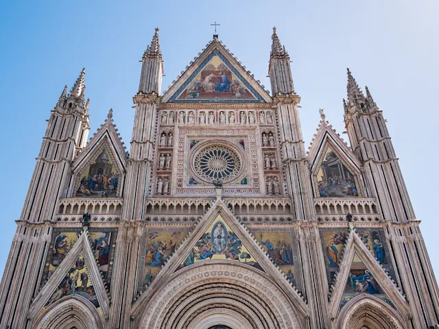 orvieto-cathedral-facade-swiper-hero-gallery