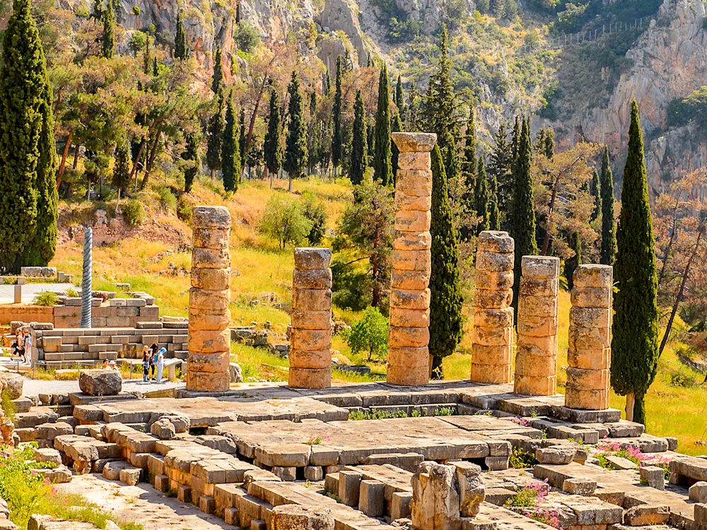 Sanctuary-of-Apollo-Greece-swiper-hero-gallery
