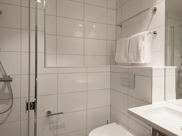 Scandic-Helsfyr-bathroom