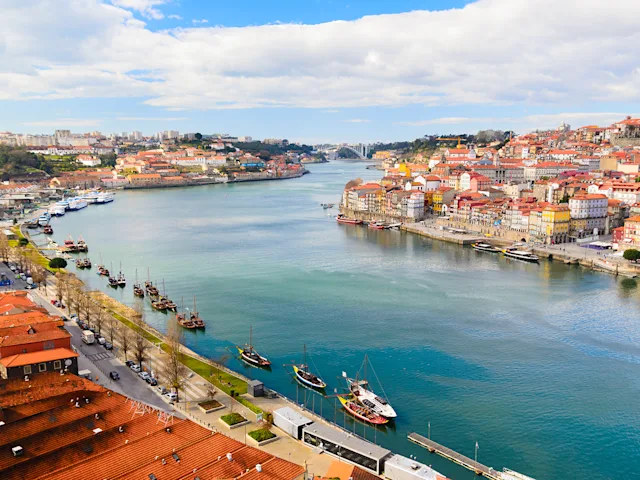 Porto-douro-river-portugal-swiper-hero-gallery