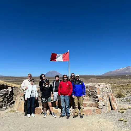 arequipa-volcano-peru-south-america-travel-tour-group-guided-_zemaexpatleader