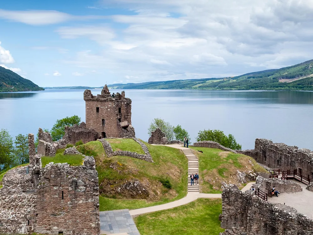 Scotland-Loch-Ness