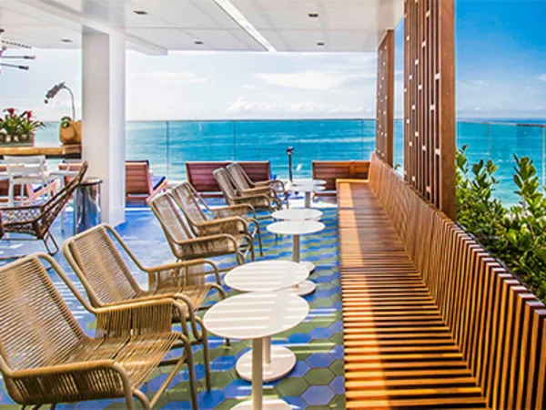 Novotel-Rio-de-Janeiro-Leme-public-deck
