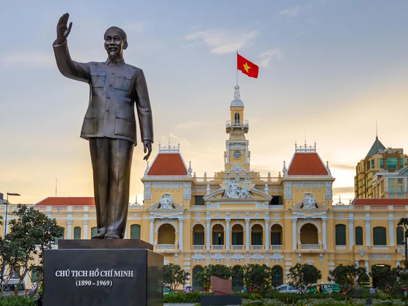Ho-Chi-Minh-statue-in-front-of-City-Hall-Saigon-Ho-Chi-Minh-City-Vietnam