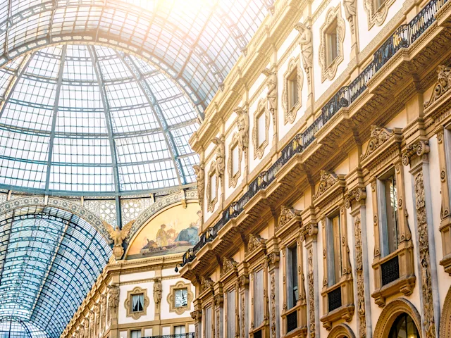 galleria-vittorio-emanuele-dome-milan-italy-swiper-hero-gallery