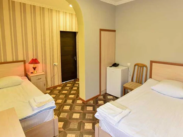 hotel-qefo-armenia-room