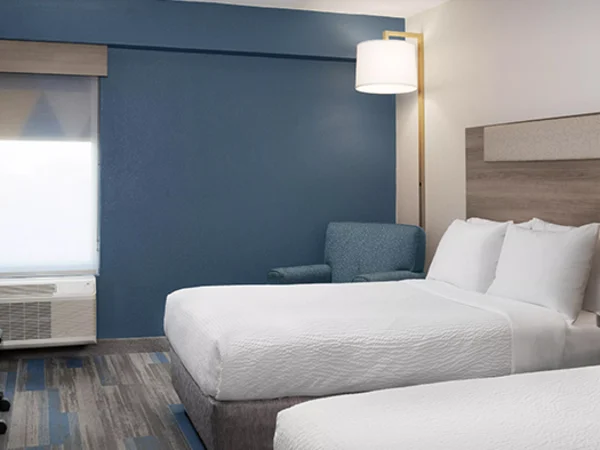 holiday-inn-express-washington-dc-bw-parkway-room