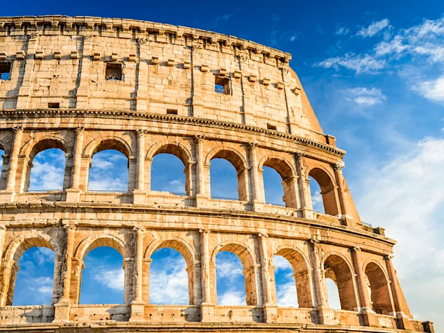 colosseum-rome-italy-swiper-hero-gallery