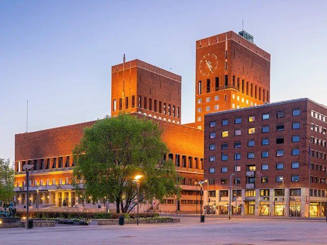 oslo-norway-city-hall-building-swiper-hero-gallery