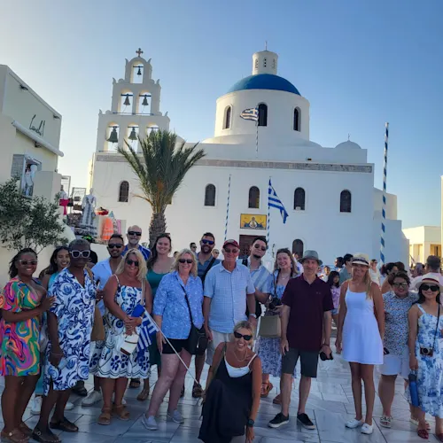 santorini-greece-group-photo-nature-instagram-_scouserandherlittleoneexplore