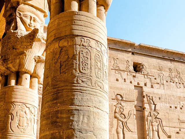 philae-temple-details-aswan-egypt-swiper-hero-gallery