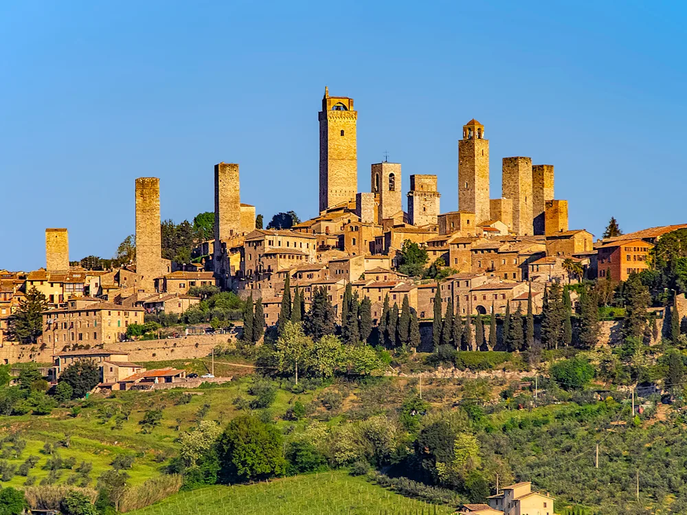 San-Gimignano-Italy-swiper-hero-gallery