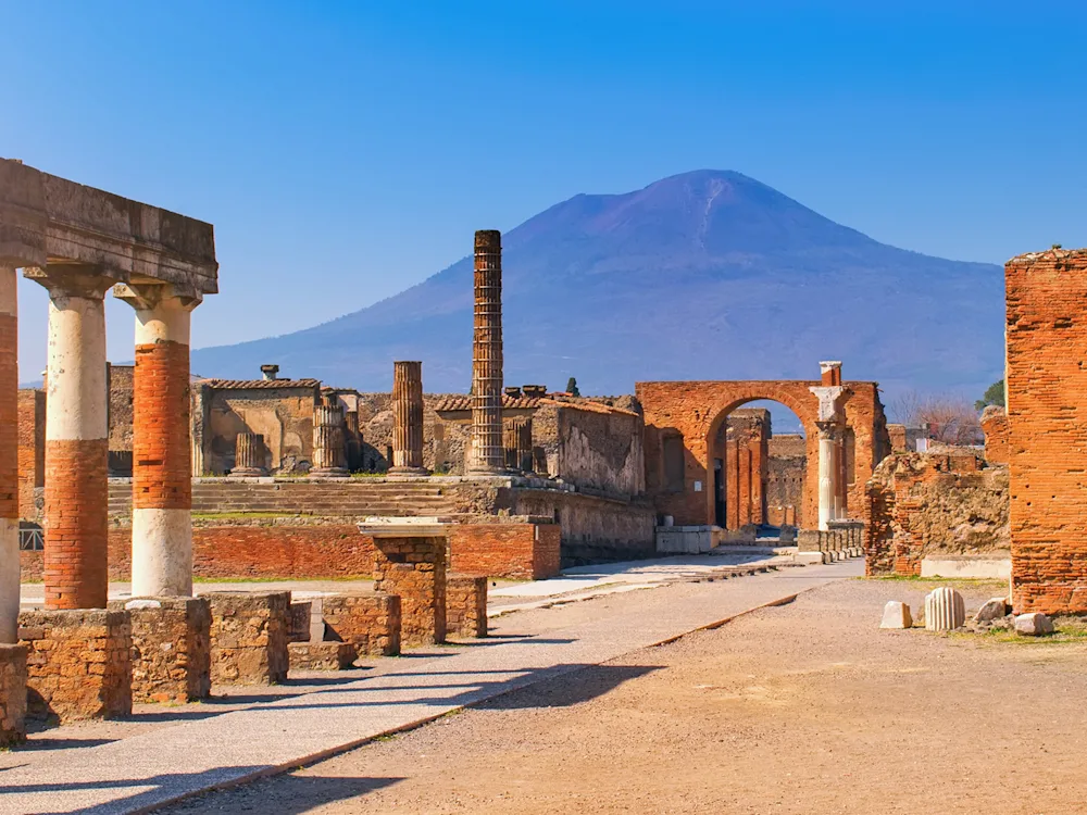 Pompeii-ancient-city-swiper-hero-gallery