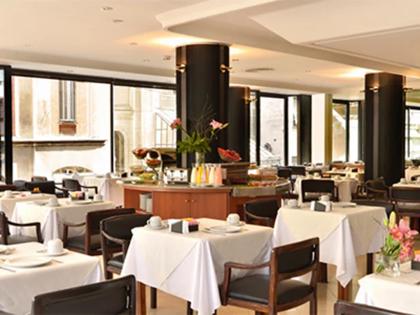 hotel-bisonte-libertad-breakfast-room