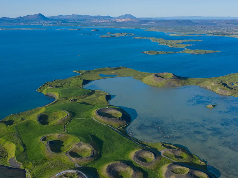 lake-mývatn-pseudocraters-iceland