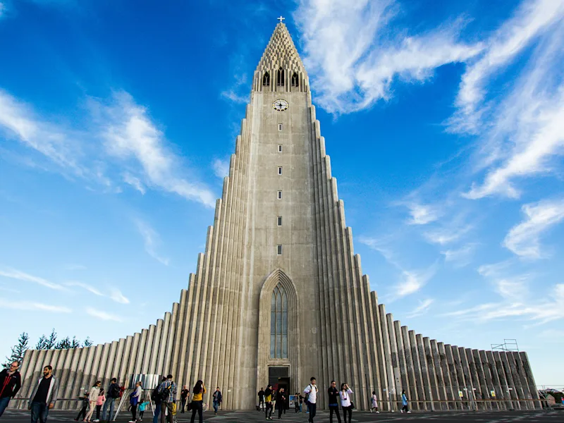 reykjavik-city-hallgrimskirkja-iceland