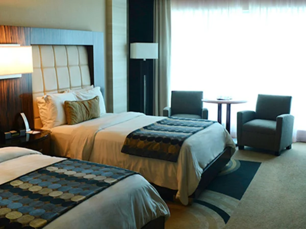 Detroit-Motor-City-Casino-Hotel-bedroom