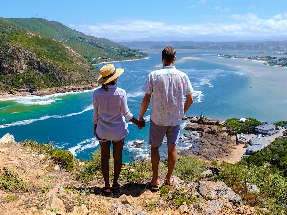 lagoon-knysna-south-africa-couple-swiper-hero-gallery