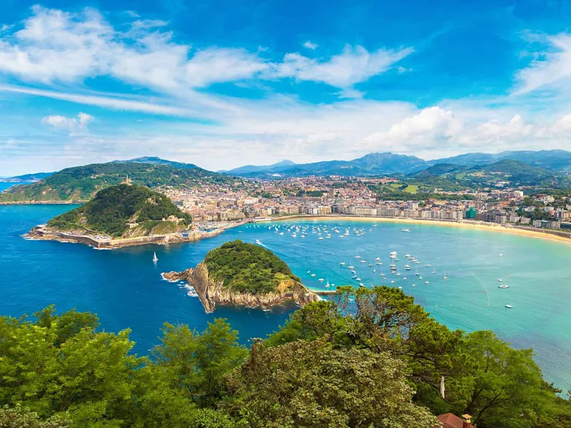 Panoramic-aerial-view-of-San-Sebastian-Donostia-in-a-beautiful-summer-day-Spain