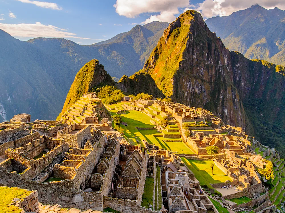 machu-picchu-peru-view-swiper-hero-gallery
