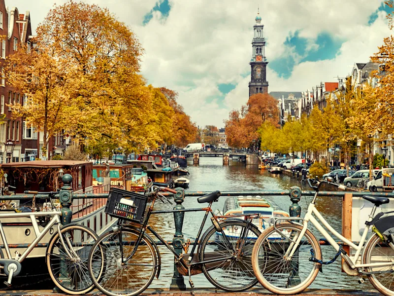 Bike-over-canal-Amsterdam-city