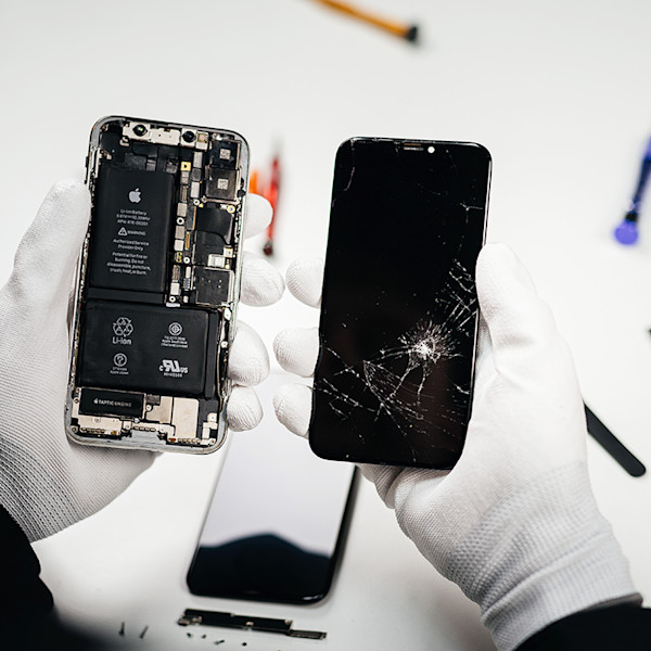 iPhone-puhelimen näytönvaihto