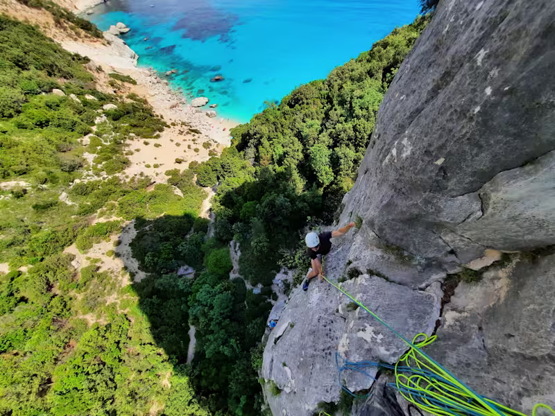 aguglia di goloritzè easy gymnopedie sardinia