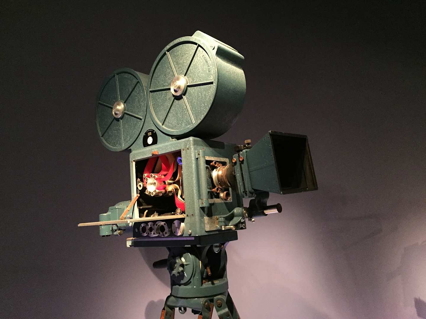 An old movie camera