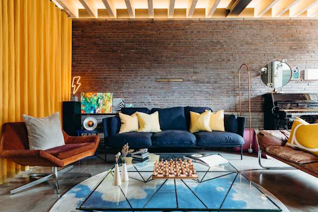 'Plum' - exposed brickwork wall