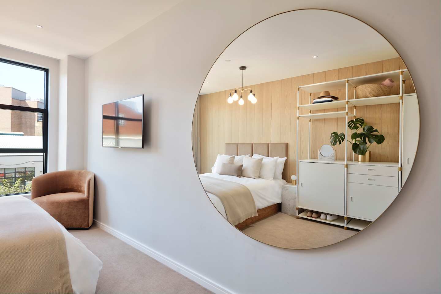 Angora Oak, Plum Guide home in London