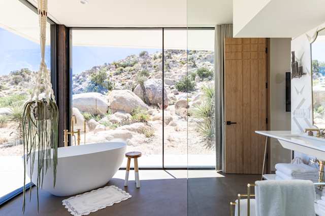 'Plum' - freestanding bath surrounded by thoughtful design features