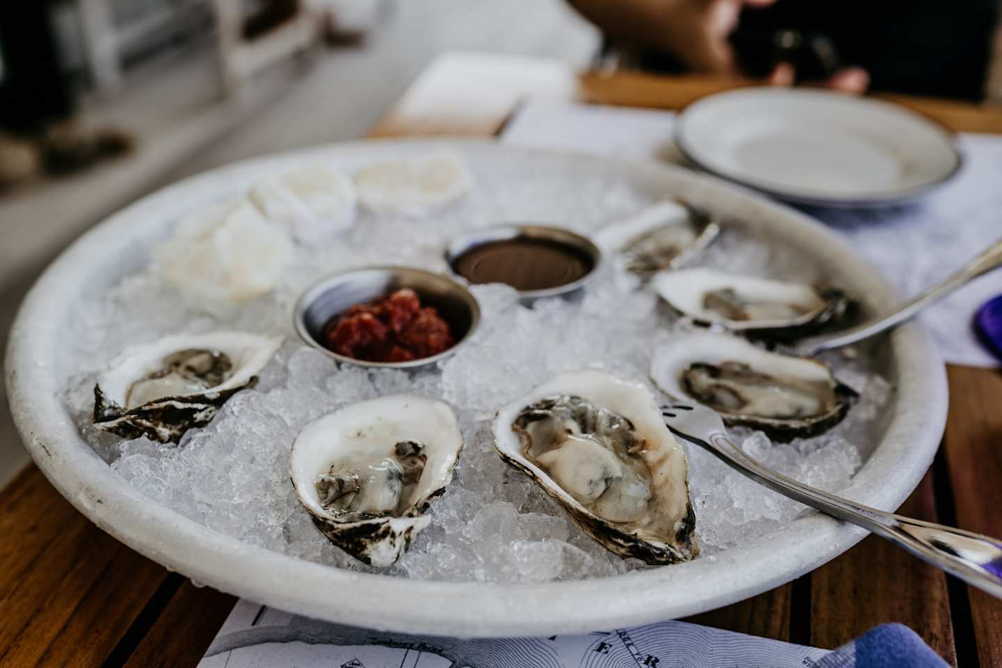 Oysters on ice