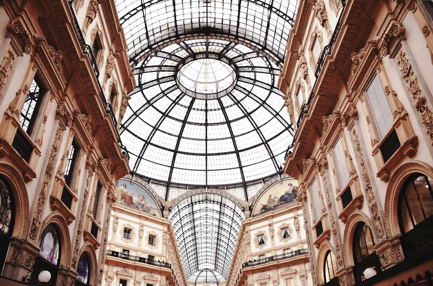Galleria Vittorio Emanuele II, Milan