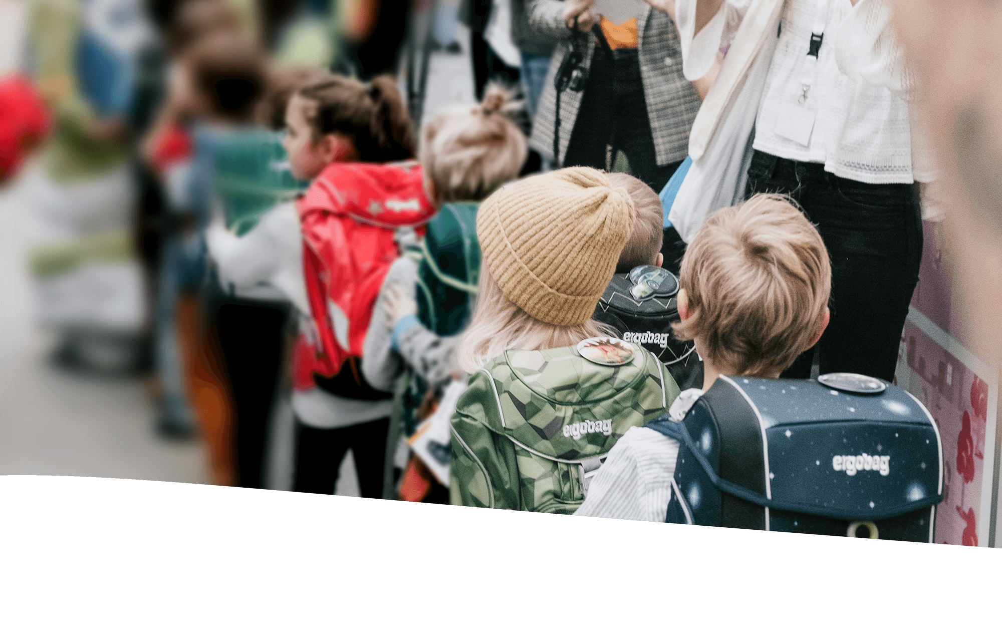 2 5 102 Headerpic-Aktionenseite-Schultaschen-Party desktop v3