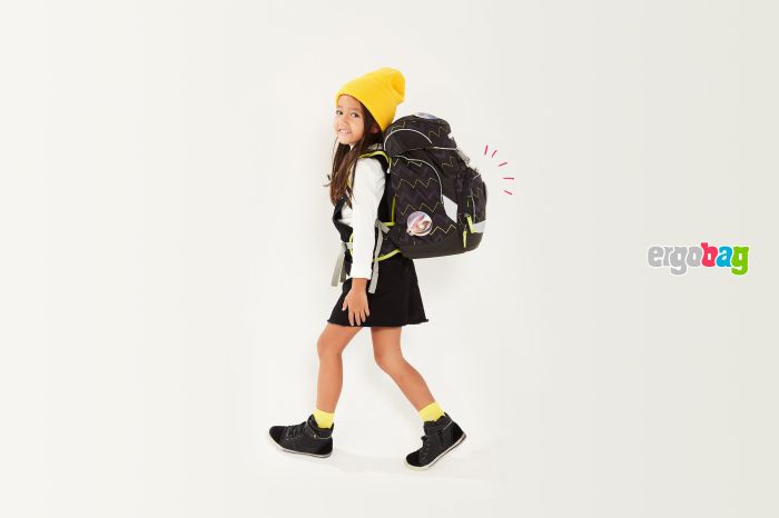 ergobag-girl-black-backpack