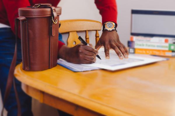 Securing consultation contracts in Japan