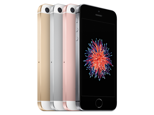 Fyra iPhone SE i färgerna guld, silver, roséguld och rymdgrå, visade framifrån och bakifrån mot vit bakgrund.