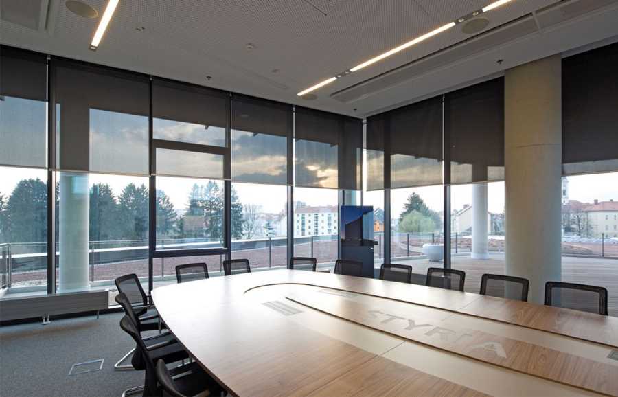 Office Blinds in Dubai : How the Right Blinds Can Enhance Your Office Environment