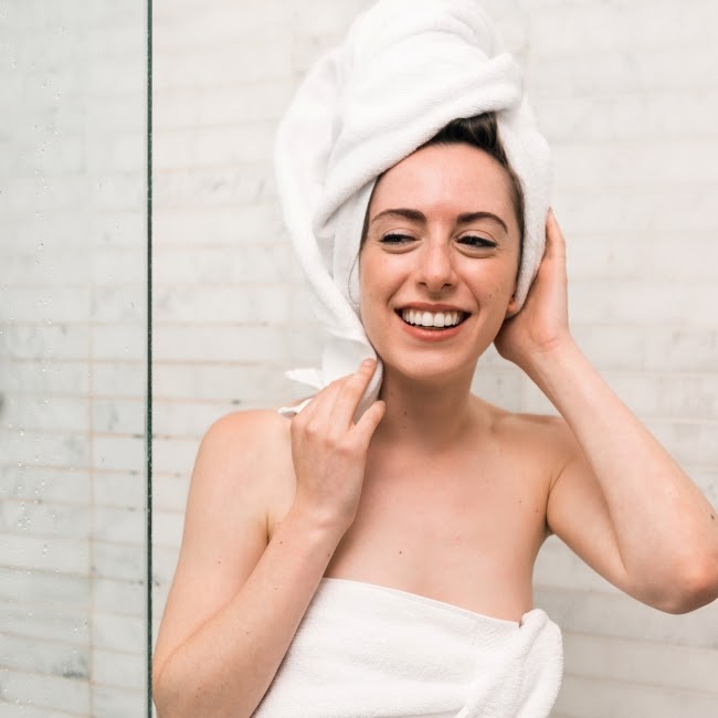 Hot towel therapy to keep dandruff away