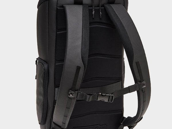 An everyday comfort with this elegant backpack