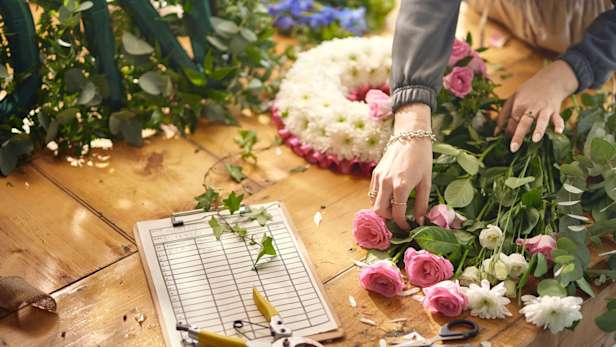 Florist-table-above-wide