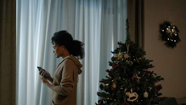 woman sad at christmas