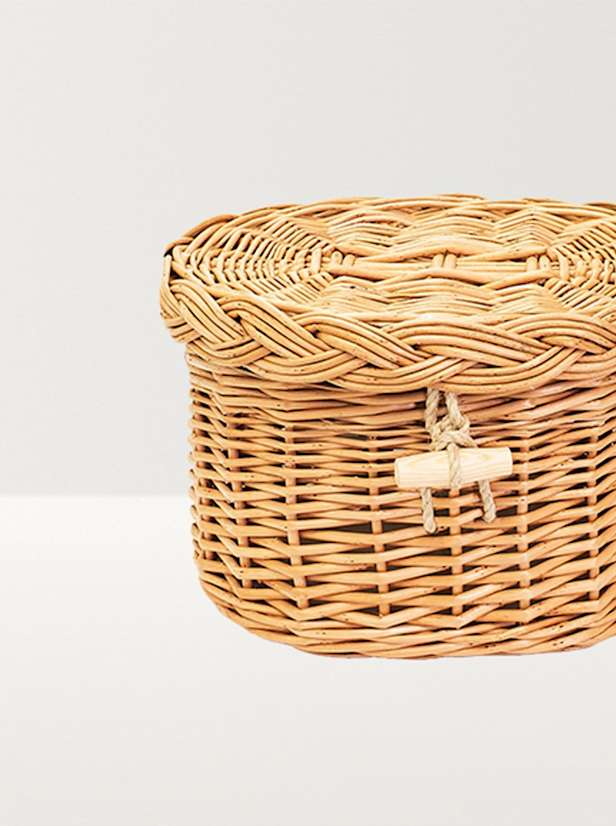Close up image of heritage willow casket
